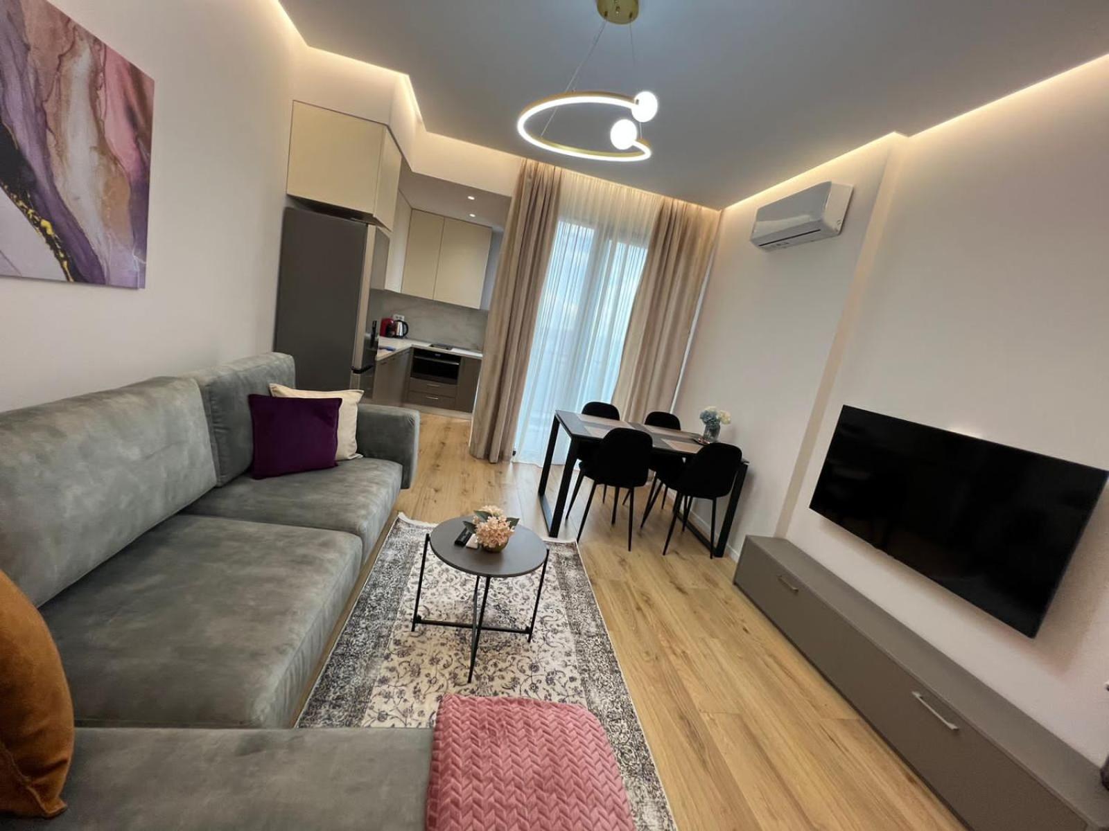 Lindis 8 6 Apartament Tirana