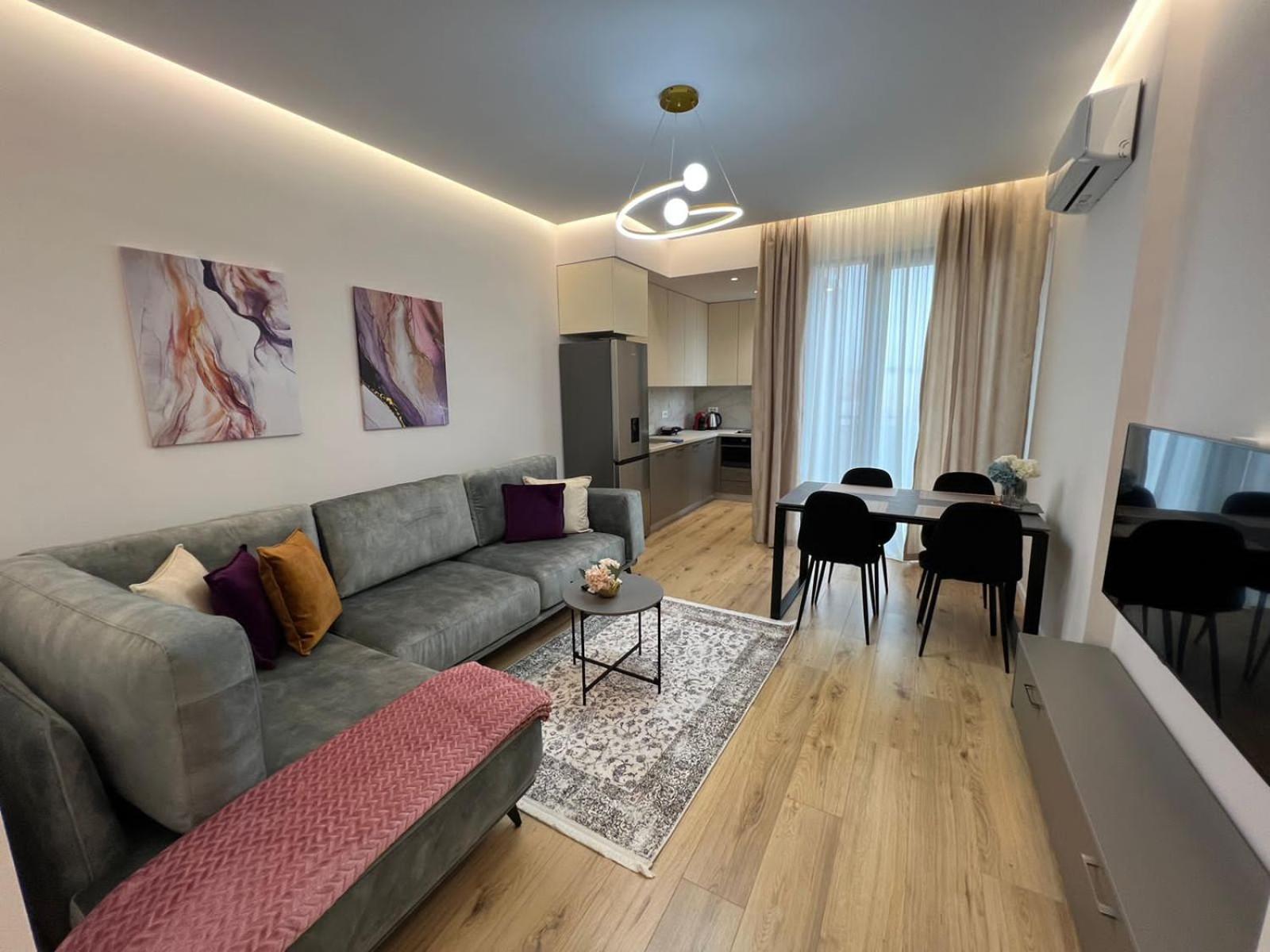 Lindis 8 6 * Tirana